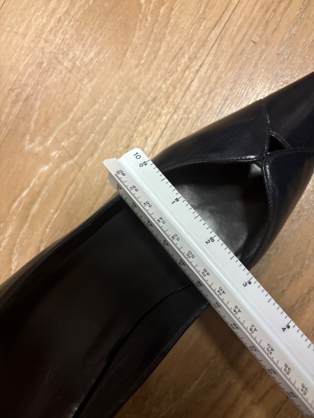 Stuart Weitzman 12W - Picture 10 of 12